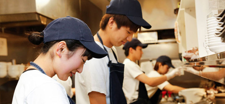 キッチンスタッフ