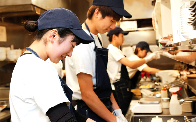 ★オープニング募集★食事補助あり！ディナータイムのキッチン募集/新業態の焼肉＆デザートビュッフェ