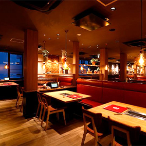 未経験OK♪焼肉＆デザートビュッフェでオープニング募集（ホール）★髪色自由・ピアスOK