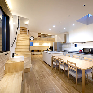 転勤無しの施工管理スタッフ！フレックスタイム制で自由な働き方を♪