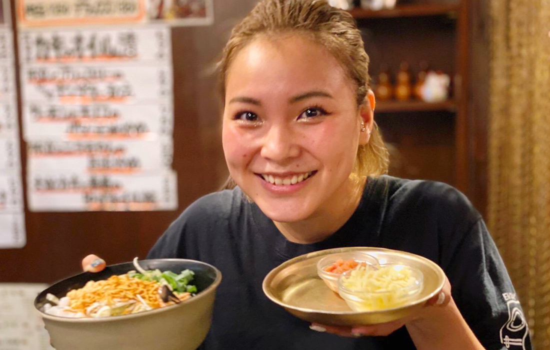  サービス・ホールスタッフ