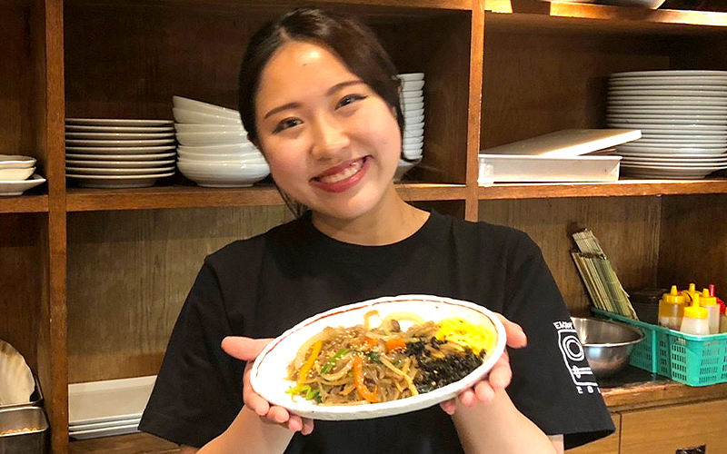 【正社員募集】韓国屋台料理が味わえる居酒屋！完全週休2日制◎定着率95％の安定企業！