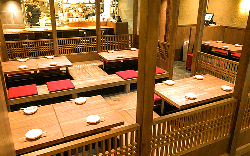 【正社員募集】韓国屋台料理が味わえる居酒屋！完全週休2日制◎定着率95％の安定企業！